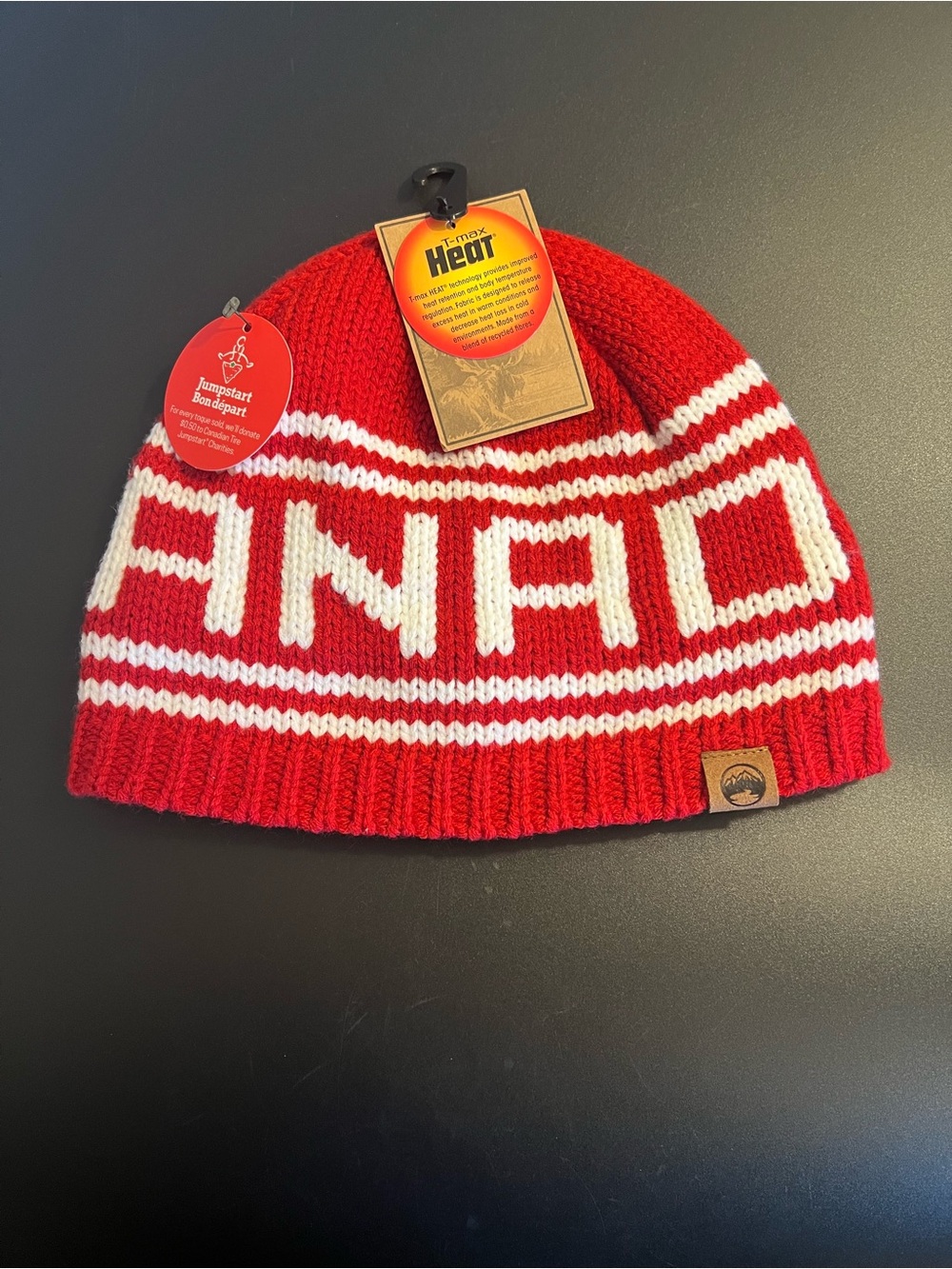 🇨🇦 NWT- Wind River Heritage Canada Toque T-Max Heat Red White Knit Beanie OS